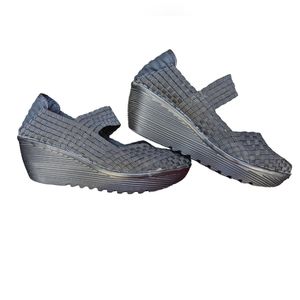 Bernie Mev. Woven Black Lulia Slip On Memory Foam Comfort Wedge 41 EU 8 US
